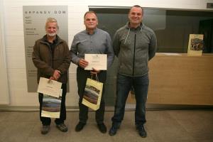 Z leve Cigoj, Česnik, Godec